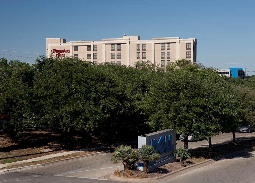 Hampton Inn Austin Round Rock Exterior photo