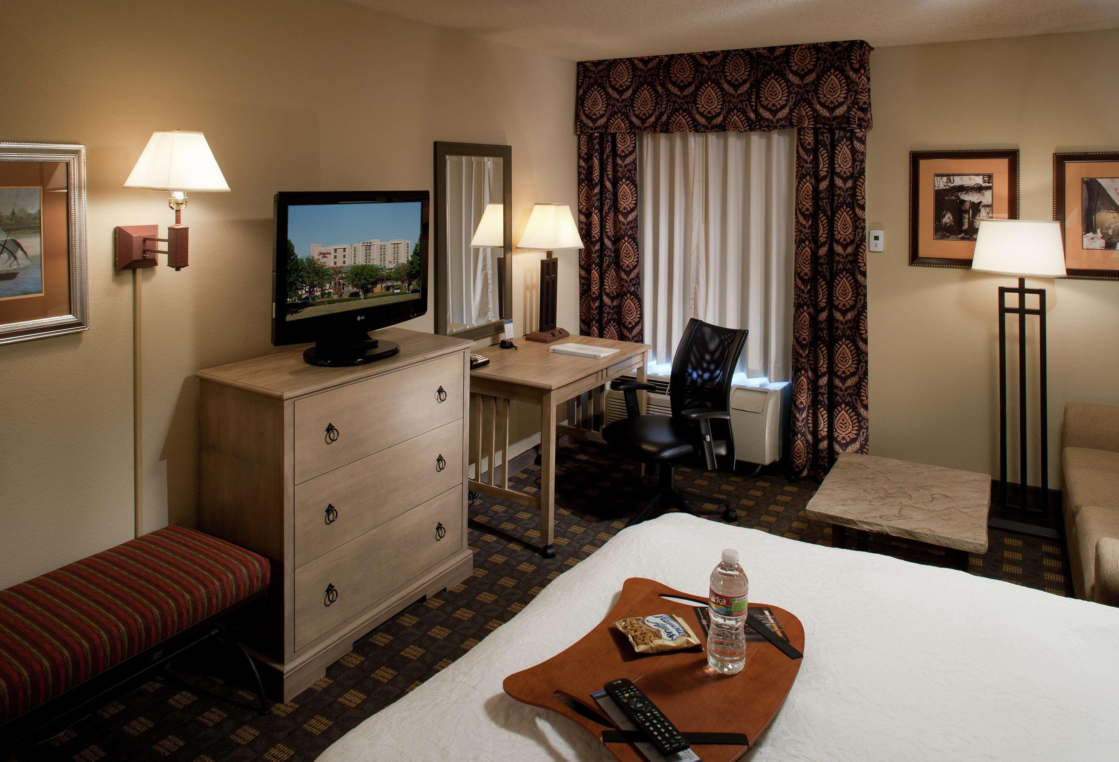 Hampton Inn Austin Round Rock Room photo