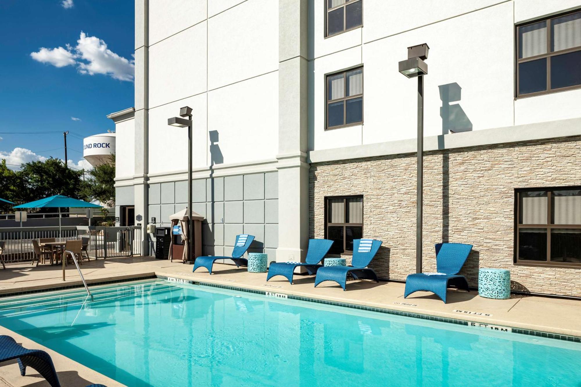 Hampton Inn Austin Round Rock Exterior photo