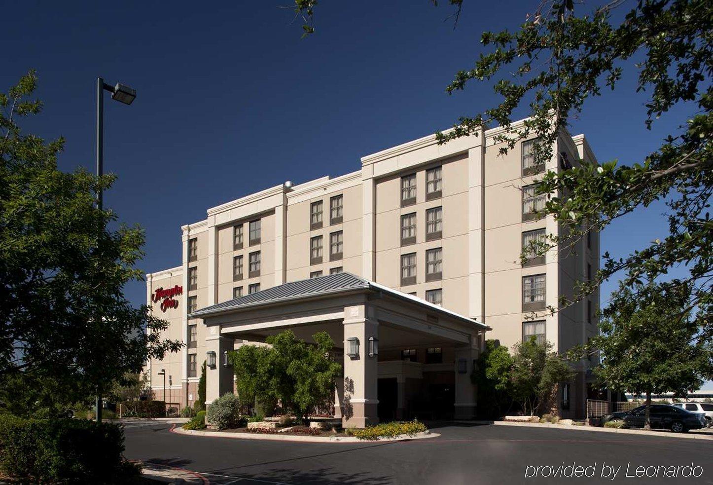 Hampton Inn Austin Round Rock Exterior photo