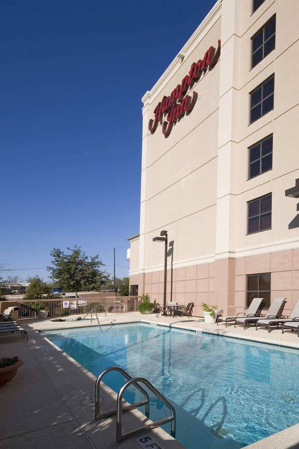 Hampton Inn Austin Round Rock Exterior photo